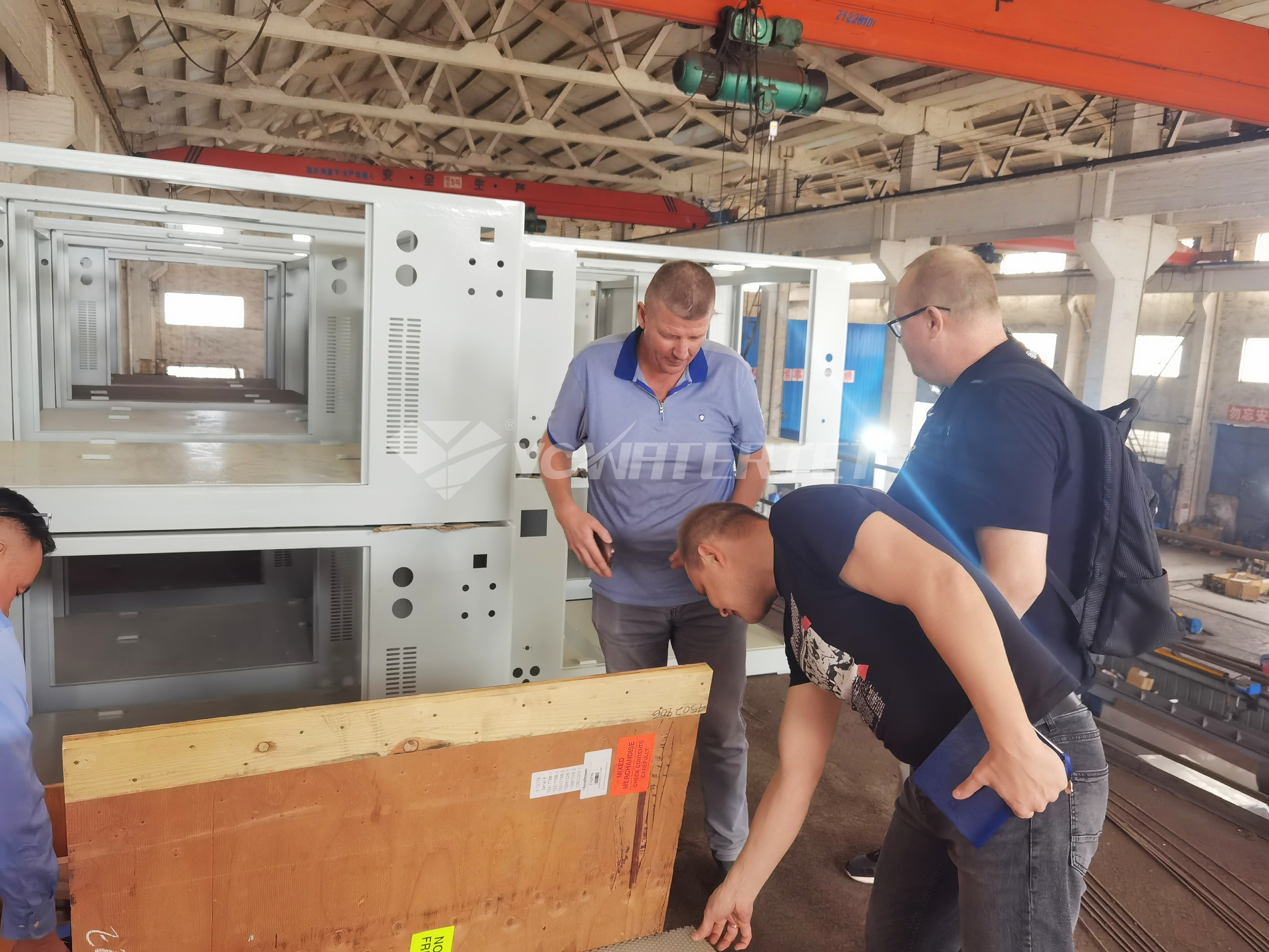 High-pressure pump outer box Caja exterior de la bomba de alta presión