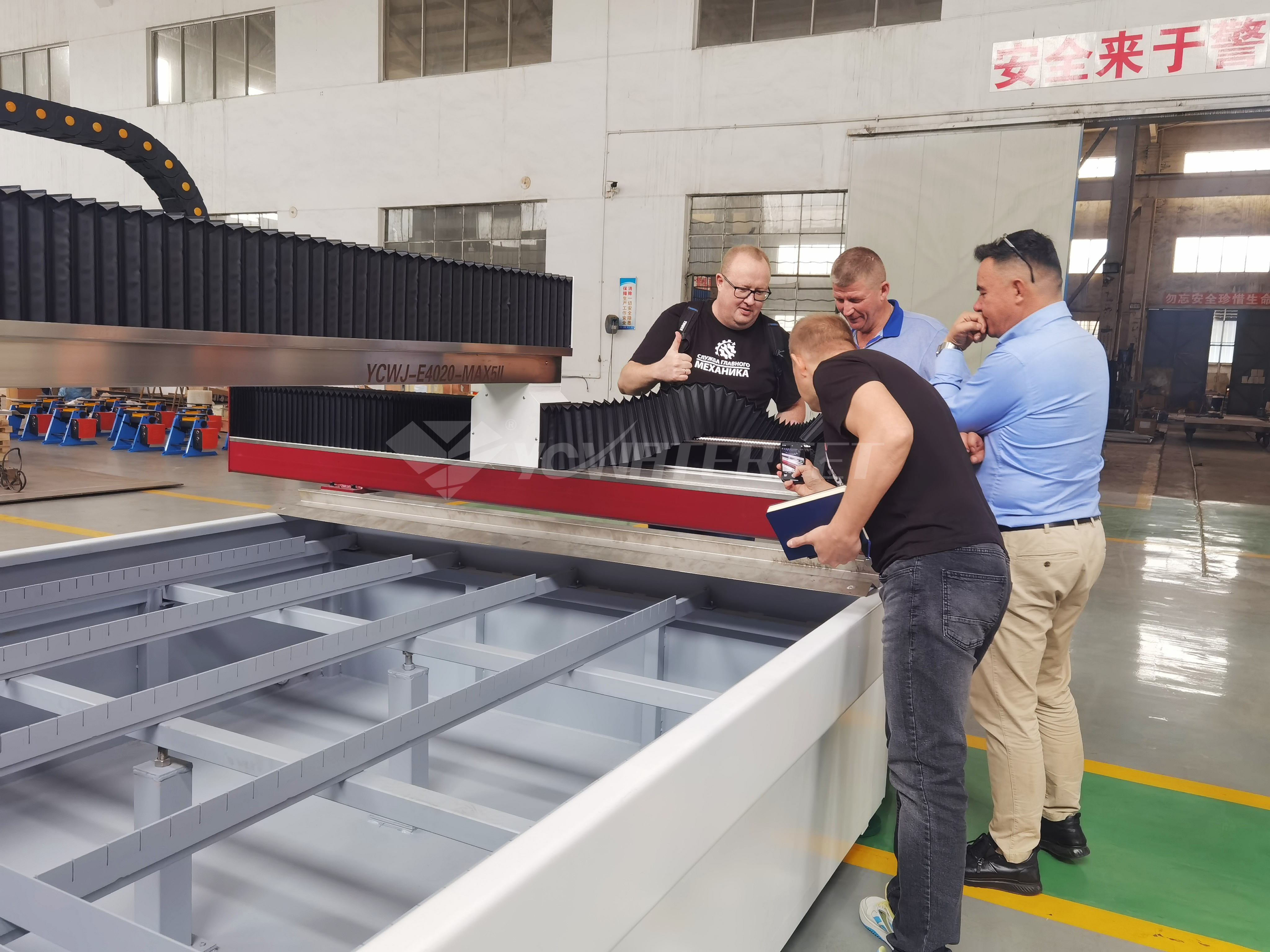 cutting table details detalles de la mesa de corte