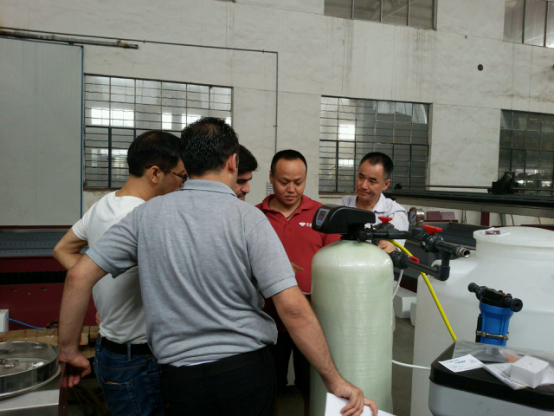 YC Water Jet gane el favor de los clientes globales.png