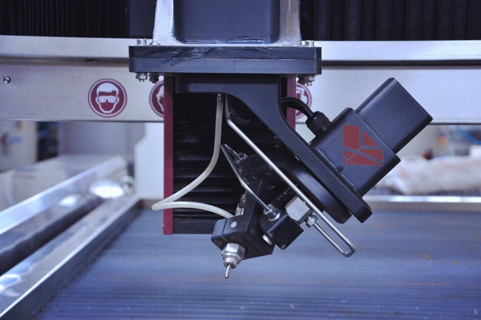 3d 5axis Waterjet Cutting Head.jpg